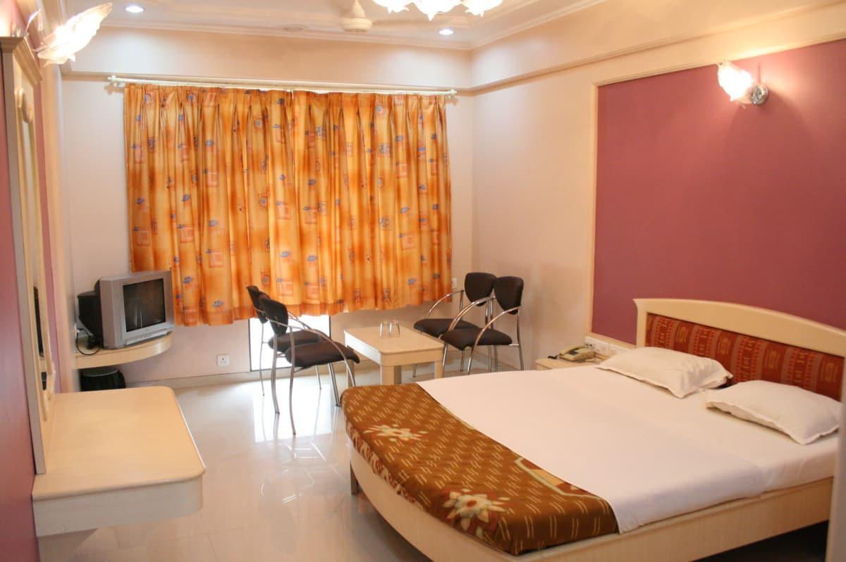 Hotel Sai International Peth  Exterior photo