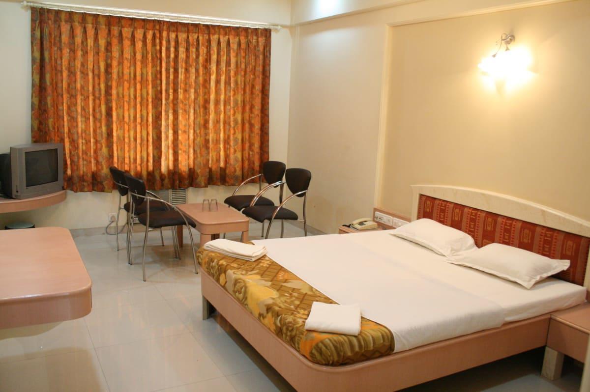 Hotel Sai International Peth  Exterior photo