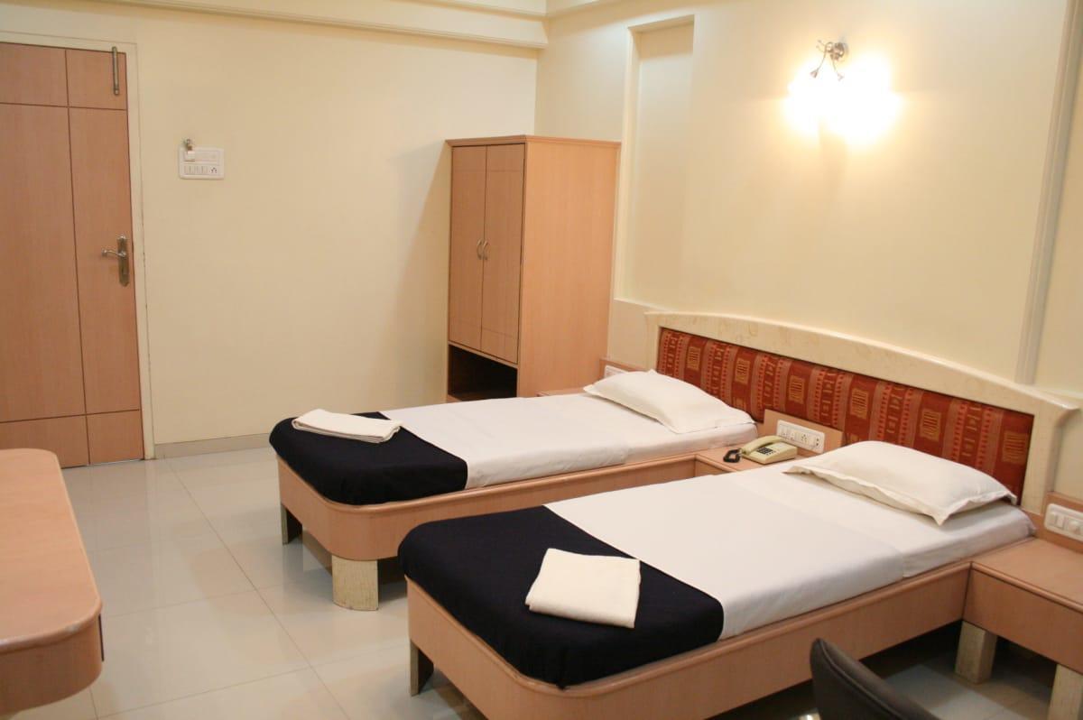 Hotel Sai International Peth  Exterior photo